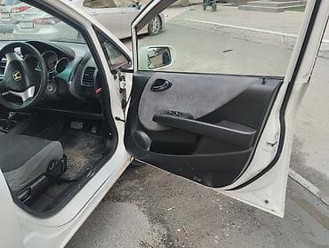 полики фит: Honda Fit: 2004 г., 1.3 л, Вариатор, Бензин, Хэтчбэк — 6