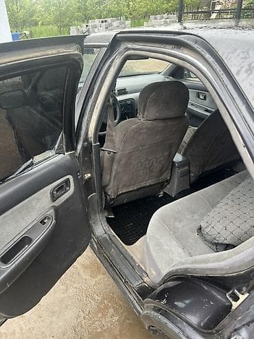 Продажа авто: Nissan Sunny: 1995 г., 1.6 л, Механика, Бензин, Седан — 6