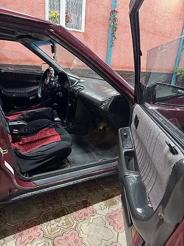 Продажа авто: Mazda 323: 1994 г., 1.6 л, Механика, Бензин, Лифтбек — 7