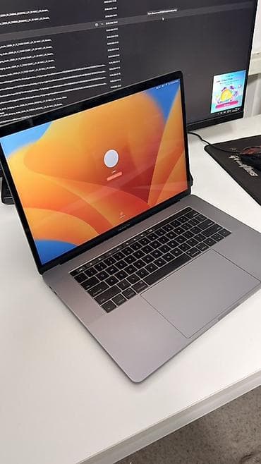 макбук про 2017: Для программирования, Б/у, Intel Core i7, ОЗУ, RAM: 16 ГБ — 2