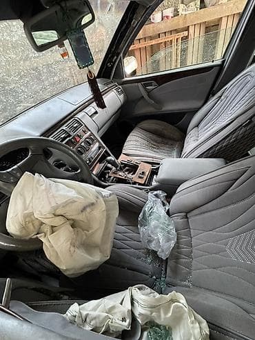 бампер w201: Продам автомобиль на разбор. Черный седан, кузов W210типа — 3