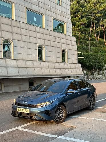 byd e9: Kia K3: 2021 г., 1.6 л, Вариатор, Бензин, Седан — 6