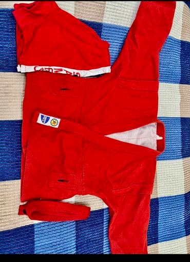 Новый костюм для самбо на 10-12 лет. Брали за 2500