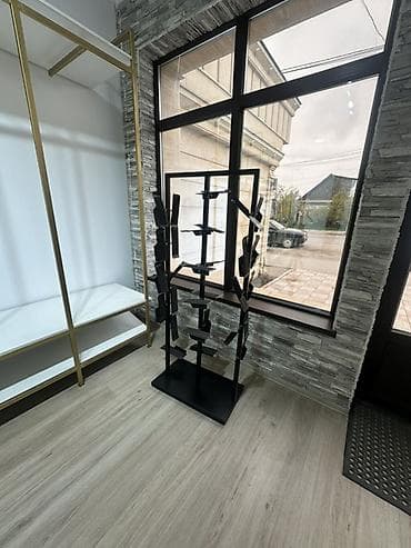 весы 300 кг: Торговое оборудование для магазина одежды Комплект включает: - — 3