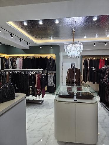 бишкек жер сатылат: Продаю коммерческое помещение.Действуйший магазин одежды.Первая — 3