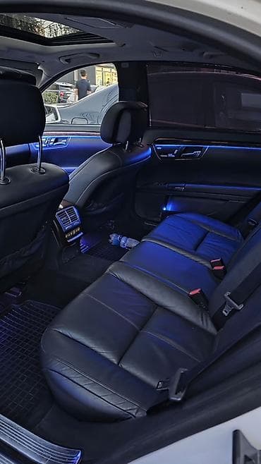 воздухо: Mercedes-Benz S-Class: 2006 г., 5.5 л, Автомат, Бензин, Седан — 8