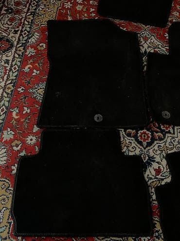 Родные Ворсовые Полики Для салона Hyundai, цвет - Черный, Новый