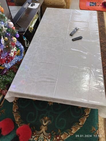 столик обеденный: Стол обеденный высота 40см, длина 190, ширина 96 см.новый — 1