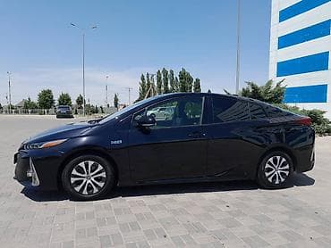 e2 byd: Toyota Prius: 2020 г., 1.8 л, Автомат, Гибрид, Лифтбек — 3