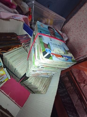часы комуз: Большая коллекция игровых и коллекционных карточек в коробке. - — 3