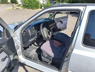джаз авто: Volkswagen Vento: 1996 г., 1.8 л, Механика, Бензин, Седан — 3