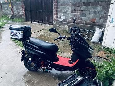 jet sky: Представляем скутер с комбинированной расцветкой, где преобладают — 2