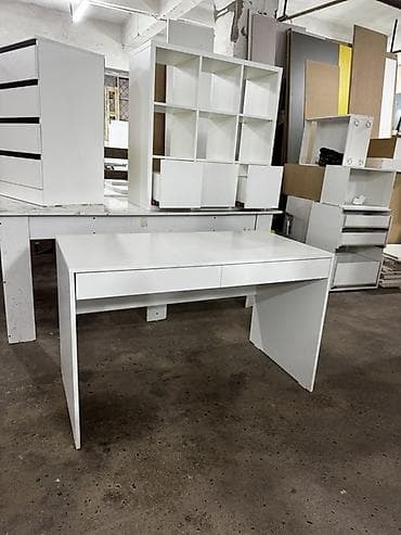 study table: Письменный/рабочий стол в современном минималистичном стиле. - Цвет — 1
