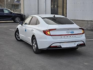 w201 190: Hyundai Sonata: 2019 г., Автомат, Газ, Седан — 3