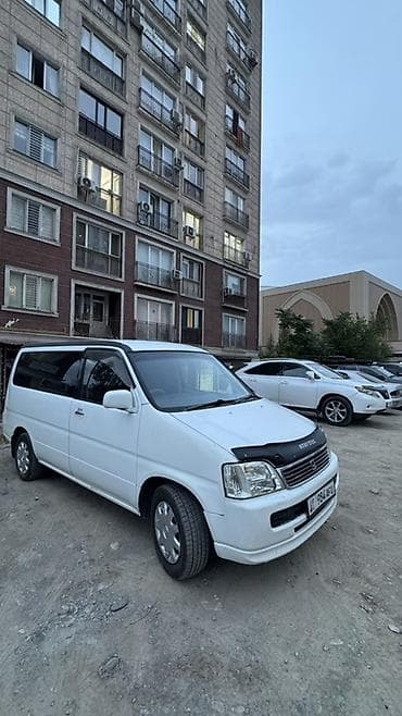 Honda Stepwgn: 2002 г., 0.2 л, Автомат, Бензин, Минивэн