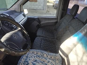 айнек авто: Mercedes-Benz Vito: 2001 г., 2.3 л, Кол менен иштөөчү, Дизель, Вэн/Минивэн — 3