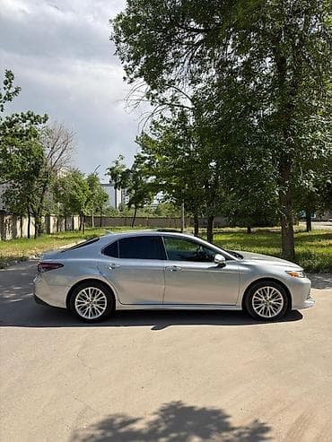 camry 70 гибрид: Toyota Camry: 2020 г., 2.5 л, Гибрид, Седан — 5
