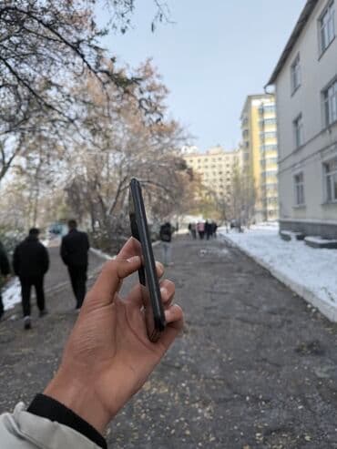 iphone xr цена в бишкеке бу: IPhone Xr, Б/у, 64 ГБ, Черный, Кабель, 100 % — 3