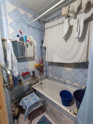Квартиры: 2 комнаты, 48 м², 105 серия, 1 этаж, Старый ремонт — 9