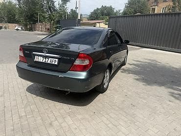 Toyota Camry: 2004 г., 3 л, Седан — 3