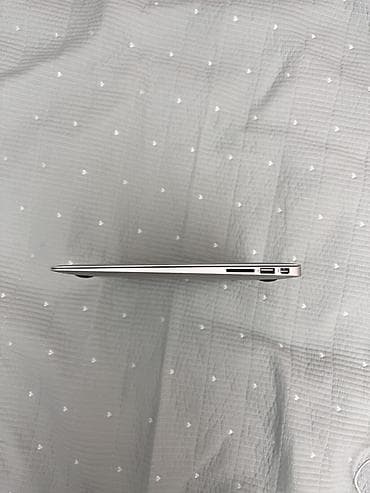 электронные книги бишкек: Apple MacBook Air 13" - Корпус из алюминия, цвет Silver - Экран 13" с — 7