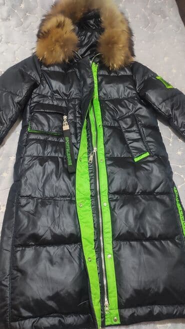 UTP кабелдери: Пуховик, Узун модель, Аңтери менен, Капюшону бар, M — 3