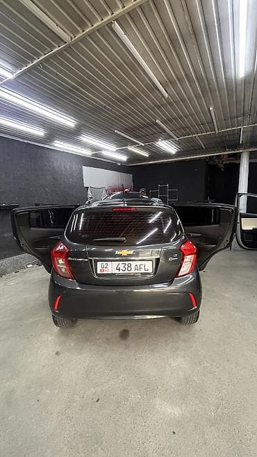 infinity qx56: Chevrolet Spark: 2017 г., 1 л, Автомат, Бензин — 3