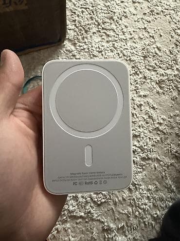 mercedes e500: Магнитный внешний аккумулятор с беспроводной зарядкой - Емкость: 4800 — 9