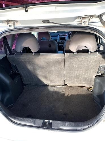 фита: Honda Fit: 2002 г., 1.3 л, Автомат, Бензин, Хэтчбэк — 8