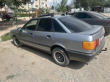 Audi: Audi 80: 1988 г., Механика, Седан — 4