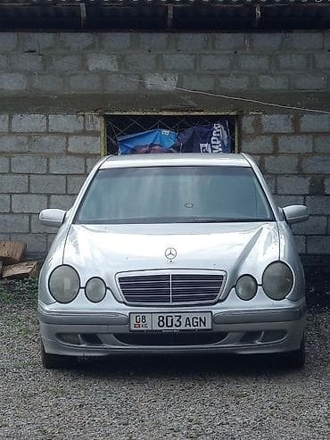 сербы 1: Mercedes-Benz E-Class: 2001 г., 2 л, Механика, Бензин, Седан — 8