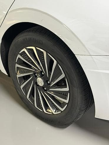 Транспорт: Hyundai Sonata: 2022 г., 2 л, Автомат, Гибрид, Седан — 9