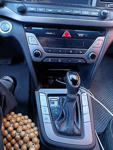 Hyundai Avante: 2016 г., 1.6 л, Автомат, Газ, Седан — 5
