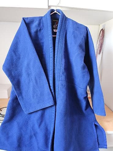 Турники и брусья: Кимоно (кэйкоги) для дзюдо/дзюдзюцу два костюма размеры указаны на — 1