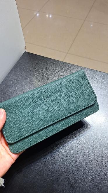 Элегантный женский кошелёк-клатч из зернистой натуральной кожи, цвет —