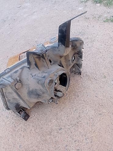 ор стикло: Передняя правая фара Honda — 2