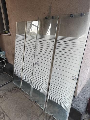 Дом и сад: Угловая акриловая ванна с комплектом раздвижных стеклянных шторок — 2