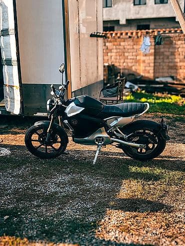 Китептер жана журналдар: Продаю электромотоцикл SUPER SOCO TC MAX 2022 года, 3.5Kw мотор, 45А — 4