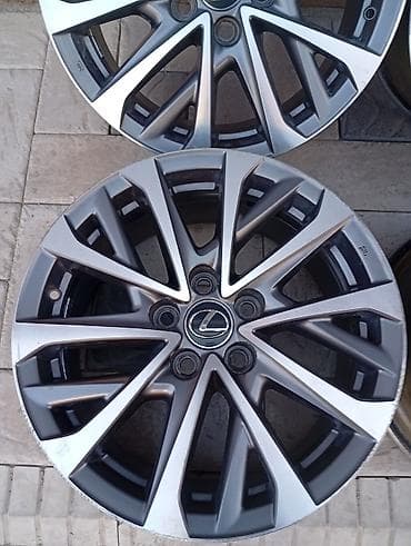 Lexus: Оригинальные диски Lexus Es 2022 Радиус R17 PCD 5x114.3 Состояние — 4