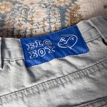джынсы мужские: Polar c.o bigboy shorts

Хорошое состояние — 7