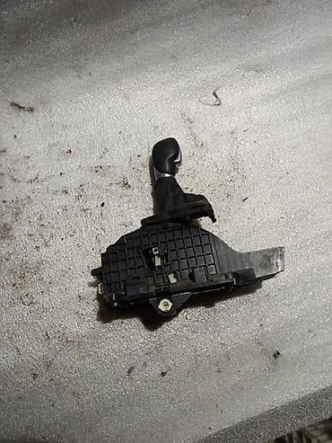 селектор 210: Ручка/модуль селектора АКПП (электронный блок переключения передач) — 2