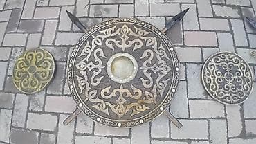 Деревянные декоративные щиты с национальным орнаментом. - Материал