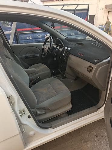 нова 2: Daewoo Kalos: 2003 г., 1.2 л, Автомат, Бензин, Хэтчбэк — 5
