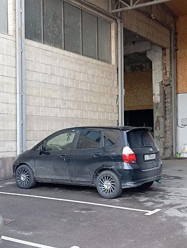 лабой: Honda Fit: 2002 г., 1.3 л, Автомат, Бензин, Седан — 3