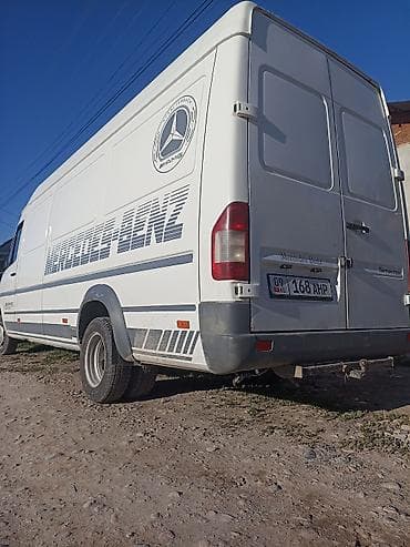 короткая база: Легкий грузовик, Mercedes-Benz — 3