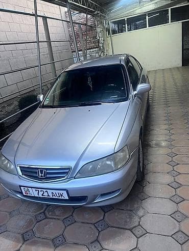 Honda Accord: 2002 г., 1.8 л, Механика, Бензин, Седан