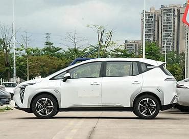 недорогие электромобили: Электромобиль GAC Aion Y (кроссовер/MPV) Ключевые особенности: - — 5