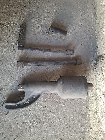 полировачный аппарат: Комплект инструментов для демонтажа/монтажа автомобильных колес и — 1