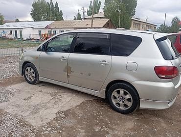 audi a4 b8: Toyota Ipsum: 2002 г., 2.4 л, Автомат, Газ, Минивэн — 4