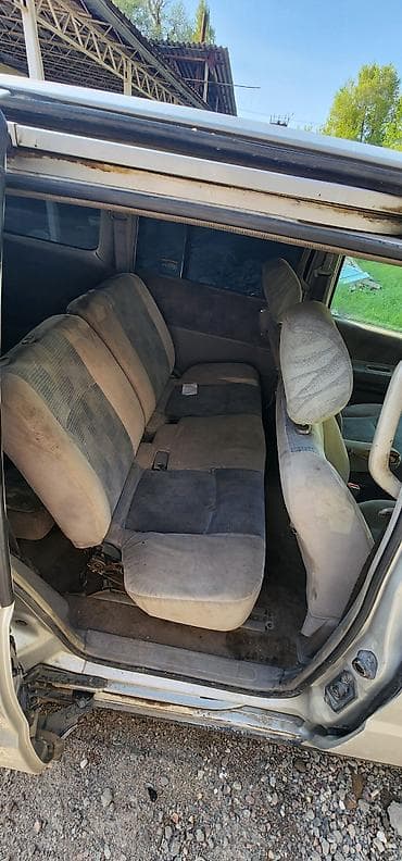 саласки на бампер: Nissan Liberty: 2001 г., 2 л, Автомат, Бензин, Минивэн — 5